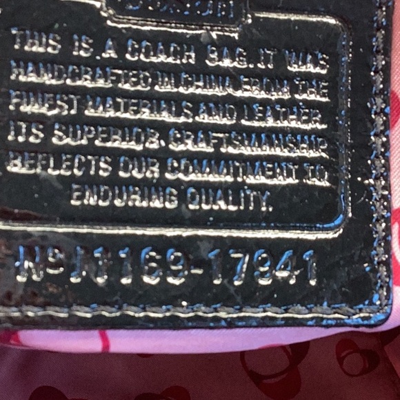 Coach Poppy Bucket Bag Black Patent Leather - Picture 9 of 11